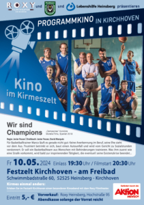 Ein Filmplakat für "Campeones" mit dem Titel "Champions". Es zeigt einen Mann und Text über eine Filmvorführung.